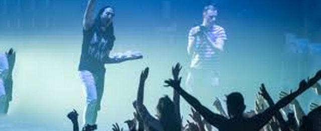 The Guardian aplasta el show de Steve Aoki The Guardian aplasta el show de Steve Aoki