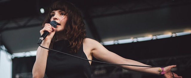 CHVRCHES comparten la brillante “Clearest Blue” CHVRCHES comparten la brillante “Clearest Blue”