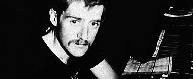 Escucha tres cortes inéditos del pionero del Hi-NRG Patrick Cowley Escucha tres cortes inéditos del pionero del Hi-NRG Patrick Cowley