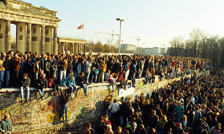 “La conexión Berlín-Detroit” de Der Klang Der Familie “La conexión Berlín-Detroit” de Der Klang Der Familie