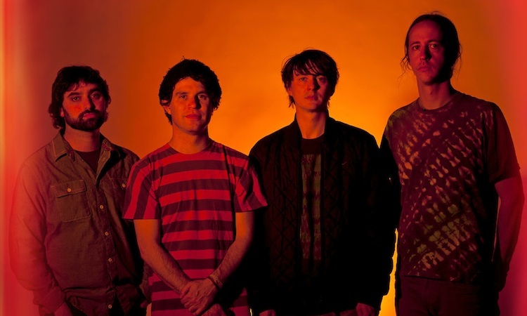 Animal Collective reproducen su álbum en el aeropuerto de Baltimore-Washington Animal Collective reproducen su álbum en el aeropuerto de Baltimore-Washington