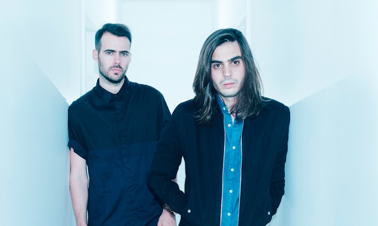 Menos R&B y más sonidos pisteros en el nuevo single de Beacon Menos R&B y más sonidos pisteros en el nuevo single de Beacon