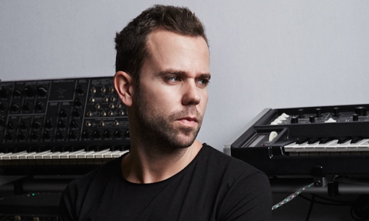 M83 anuncia álbum y adelanta un single piano house M83 anuncia álbum y adelanta un single piano house