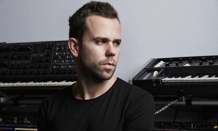 M83 presenta su nueva canción de ambiente espacial, “Solitude” M83 presenta su nueva canción de ambiente espacial, “Solitude”