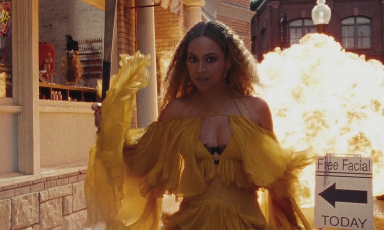 Beyoncé lanza disco (casi) por sorpresa Beyoncé lanza disco (casi) por sorpresa