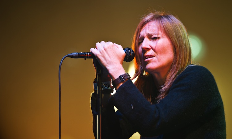 Escucha al fin el cover de Portishead a ABBA Escucha al fin el cover de Portishead a ABBA