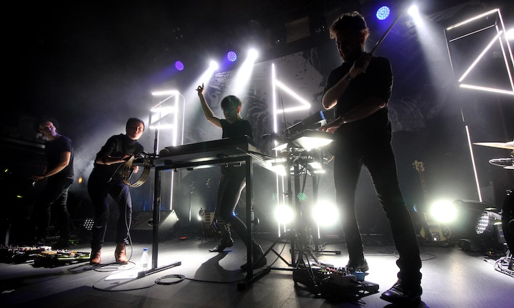 Trentemøller sirvió munición post-punk a su armamento electrónico en Apolo Trentemøller sirvió munición post-punk a su armamento electrónico en Apolo