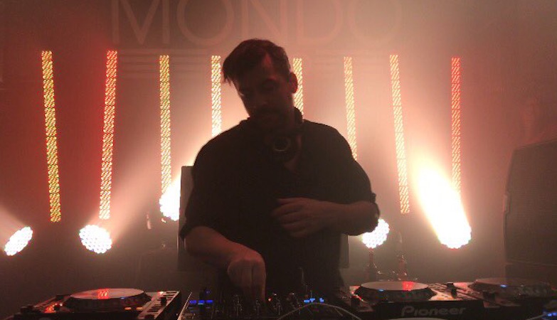 Bonobo hizo historia en Mondo con un set de romanticismo espiritual Bonobo hizo historia en Mondo con un set de romanticismo espiritual